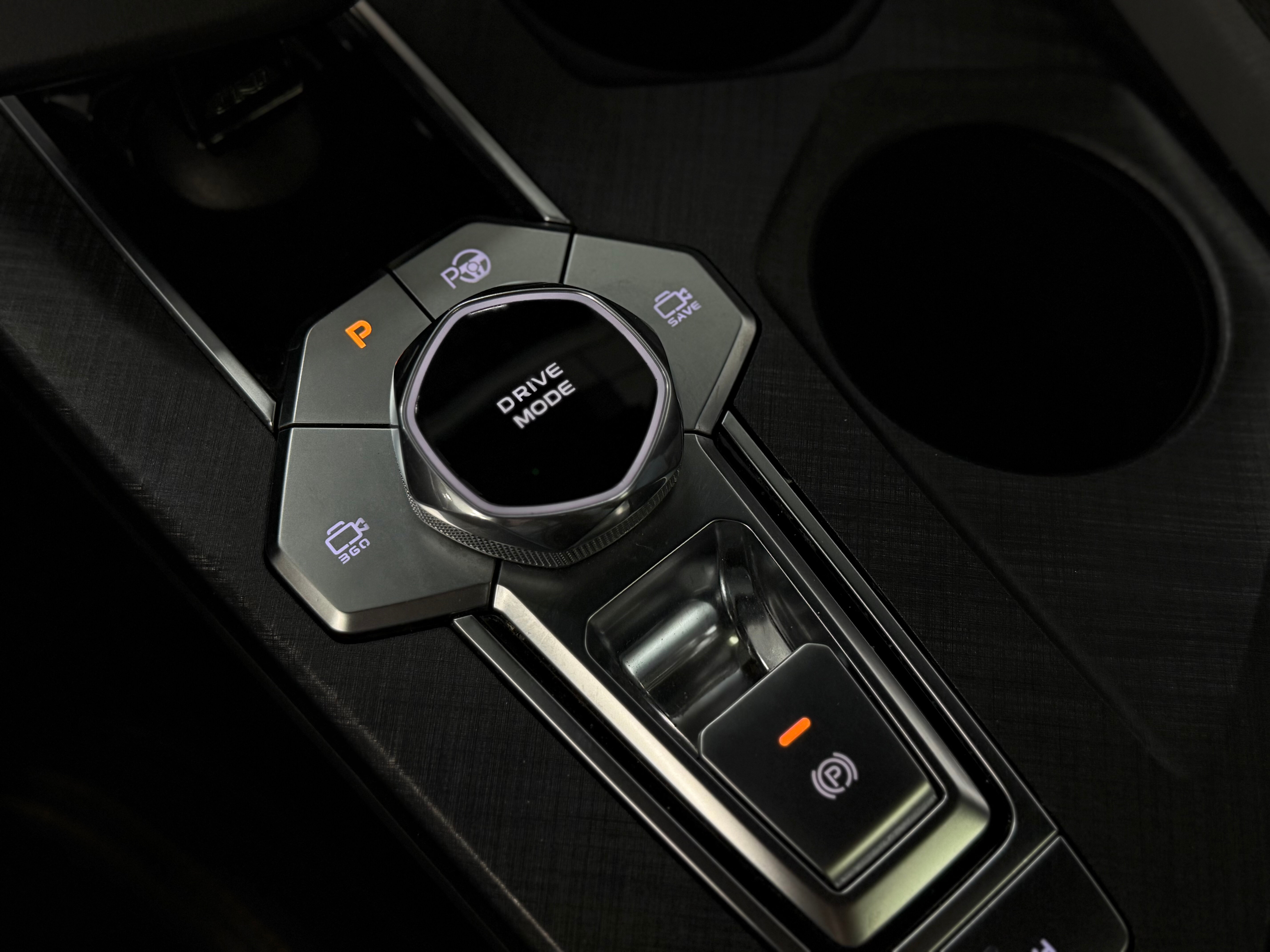 Changan UNI-V Комфорт, 2023 года, пробег 43500 км