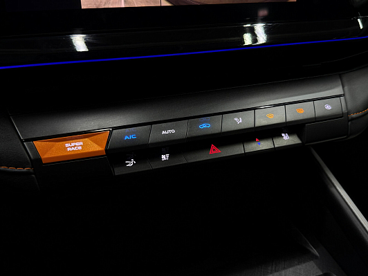 Changan UNI-V Комфорт, 2024 года, пробег 14063 км