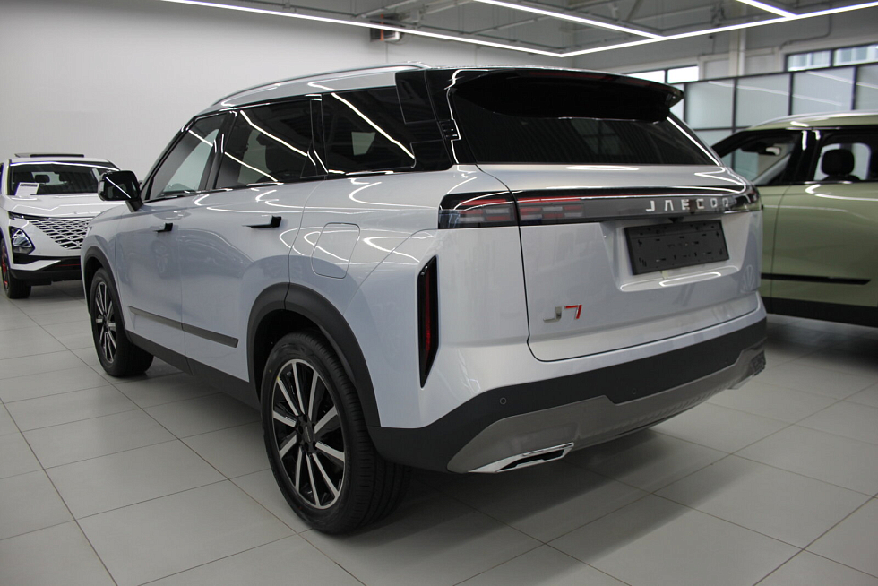 Jaecoo J7 Ultimate, серебряный