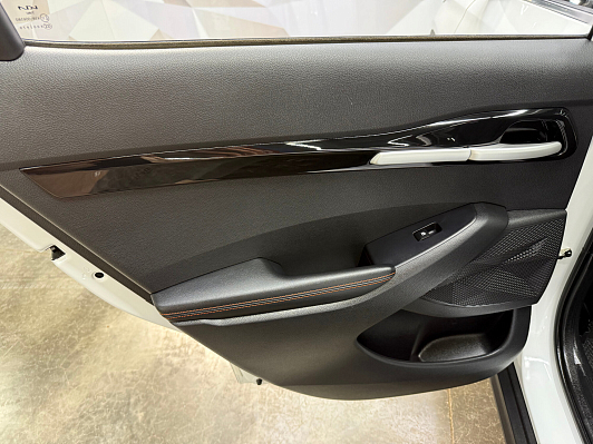 Kia Seltos Premium Edition, 2024 года, пробег 27105 км