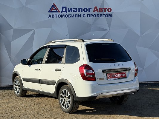 Mitsubishi Outlander Intense, 2014 года, пробег 117700 км