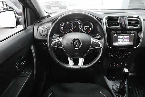 Renault Logan Stepway Drive, 2020 года, пробег 82719 км