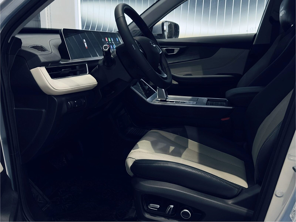 Chery Tiggo 4 MT Line, серебряный