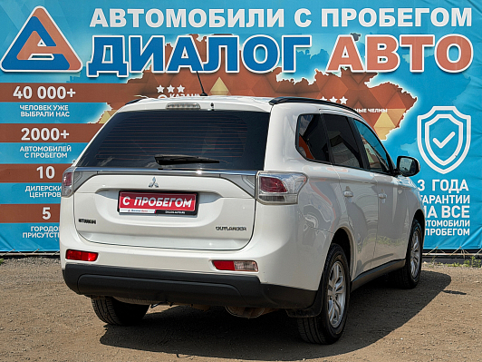 Mitsubishi Outlander Intense, 2013 года, пробег 186256 км