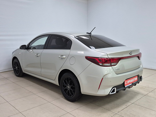 Kia Rio Luxe, 2020 года, пробег 86440 км