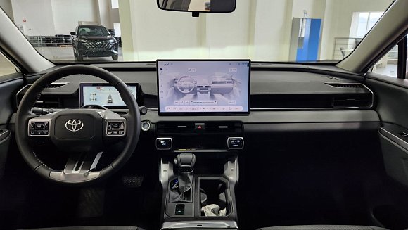 Toyota RAV4 Luxury, 2026 года, пробег 904 км