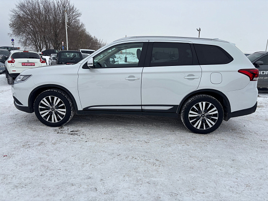 Mitsubishi Outlander Instyle, 2021 года, пробег 83293 км