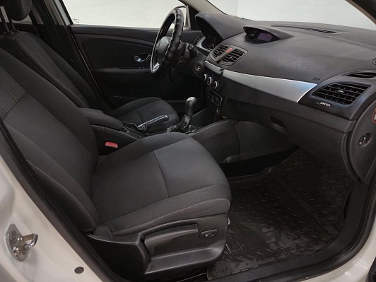 Renault Fluence, 2010 года, пробег 299691 км