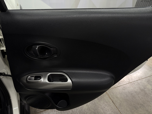 Nissan Juke XE, 2013 года, пробег 109000 км