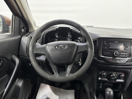 Lada (ВАЗ) XRAY Optima Air conditioner (2018), 2017 года, пробег 143707 км