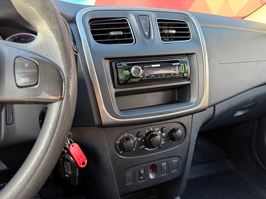 Renault Sandero Confort, 2014 года, пробег 202365 км