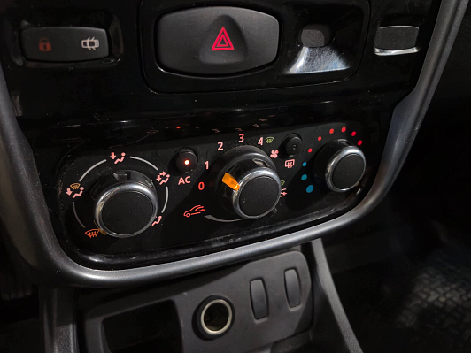 Renault Duster Expression, 2013 года, пробег 255767 км