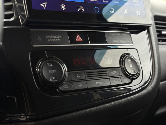 Mitsubishi Outlander Invite, 2019 года, пробег 154776 км