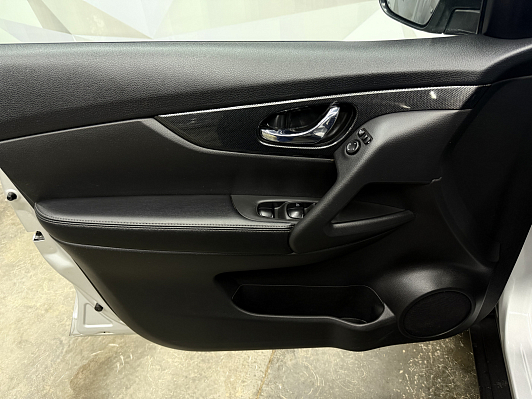 Nissan X-Trail LE, 2015 года, пробег 65541 км