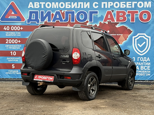 Chevrolet Niva LE, 2019 года, пробег 105200 км