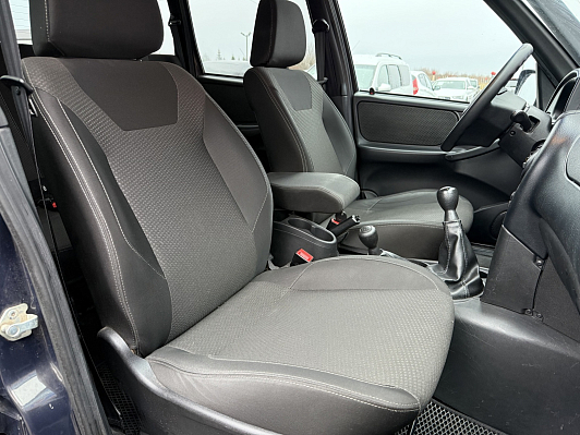 Chevrolet Niva LE, 2019 года, пробег 105200 км