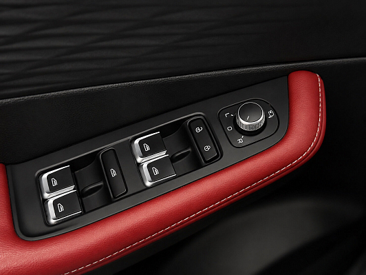 Geely Coolray Flagship, 2023 года, пробег 34217 км