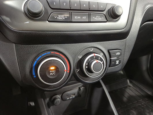 Kia Rio Comfort, 2015 года, пробег 79653 км