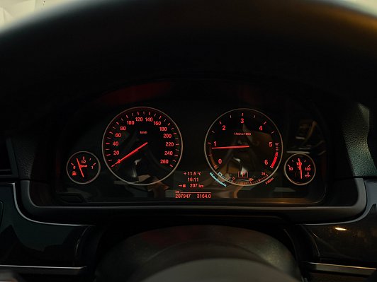 BMW 5 серии, 2013 года, пробег 208000 км