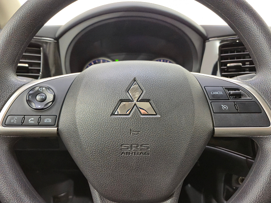 Mitsubishi Outlander Invite, 2022 года, пробег 906 км