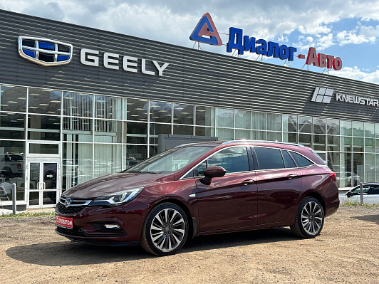 Opel Astra, 2018 года, пробег 190400 км