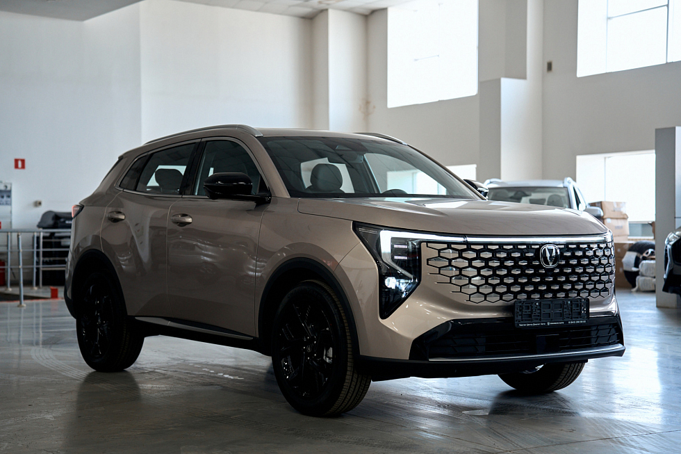 Changan UNI-S Люкс, бежевый