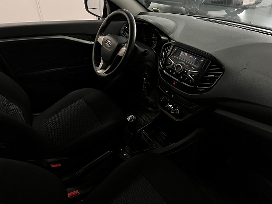 Lada (ВАЗ) Vesta Comfort, 2018 года, пробег 100000 км