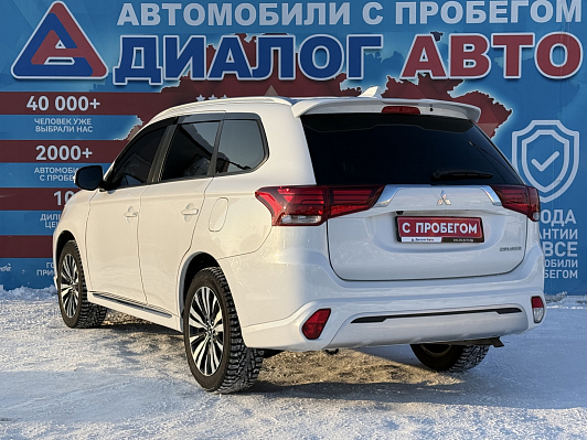 Mitsubishi Outlander, 2022 года, пробег 46200 км