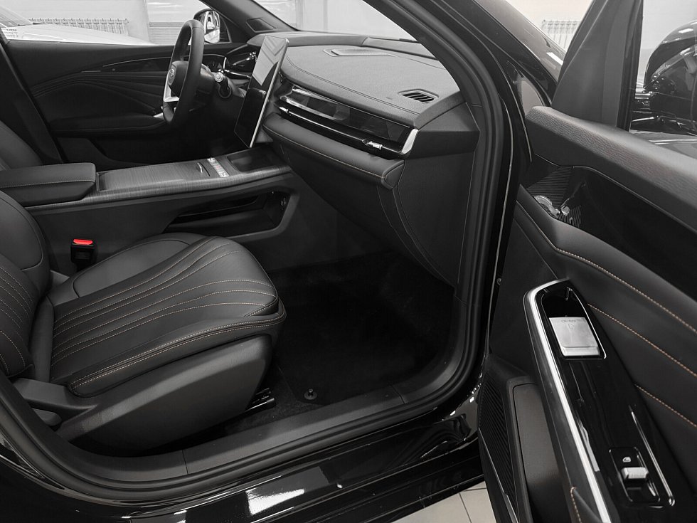 Geely Preface Люкс, черный