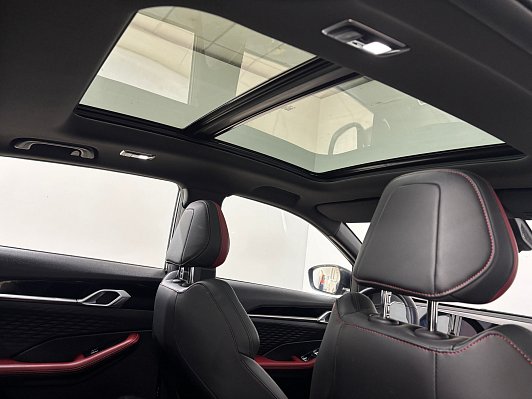 Geely Coolray, 2023 года, пробег 31835 км