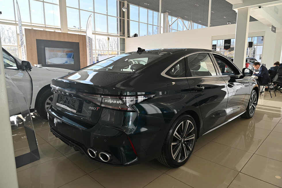 Chery Arrizo 8 Ultra, зеленый