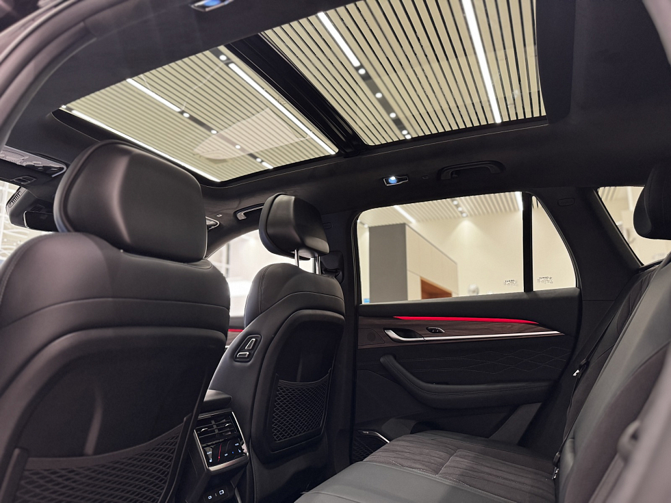 Geely Monjaro Flagship (2023-2025), черный
