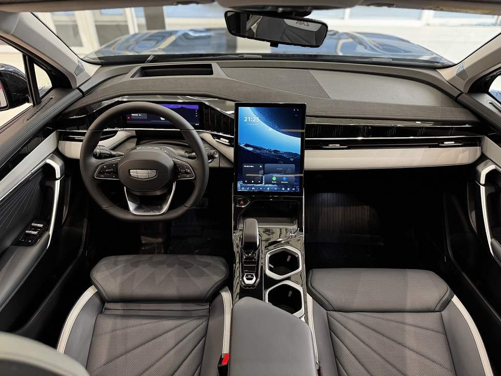 Geely Atlas Флагман, черный