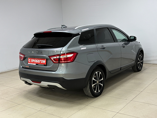 Lada (ВАЗ) Vesta Luxe Multimedia, 2018 года, пробег 79215 км