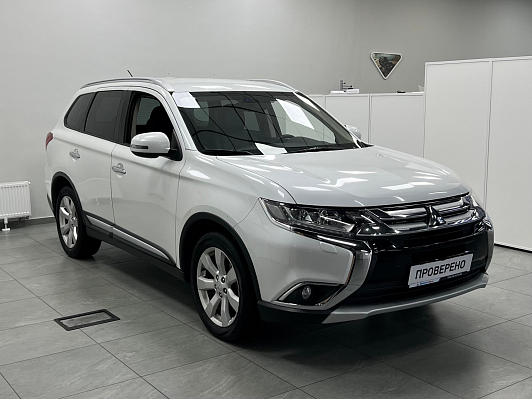 Mitsubishi Outlander Ultimate, 2015 года, пробег 159511 км