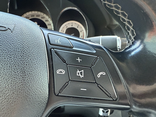 Mercedes-Benz GLK-Класс GLK 300 4MATIC Особая серия, 2012 года, пробег 251663 км