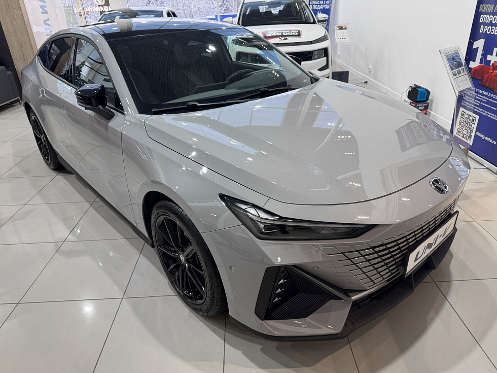 Changan UNI-V Техно, серебряный