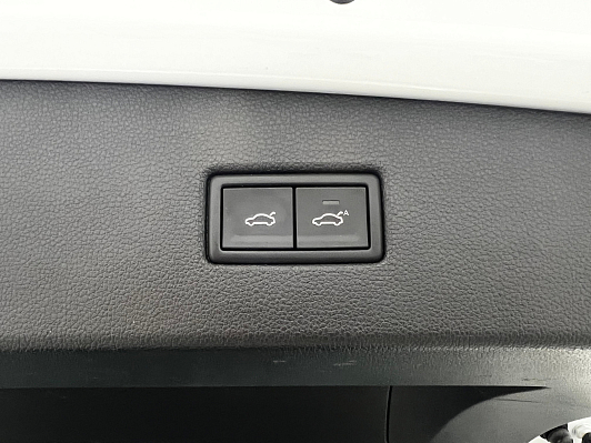 Volkswagen Tiguan Highline, 2019 года, пробег 125699 км