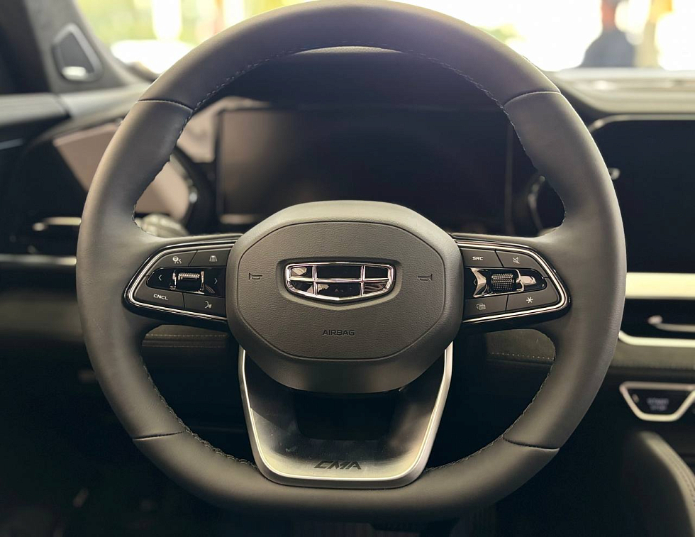 Geely Monjaro Flagship, белый