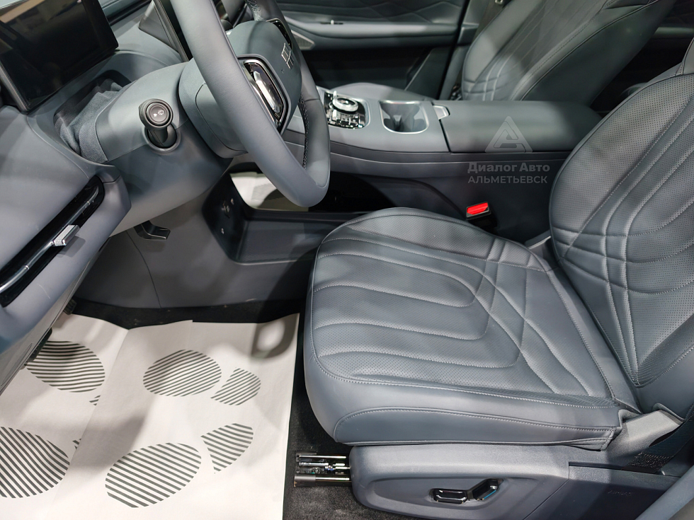 Geely EX5 EM-i Макс, черный