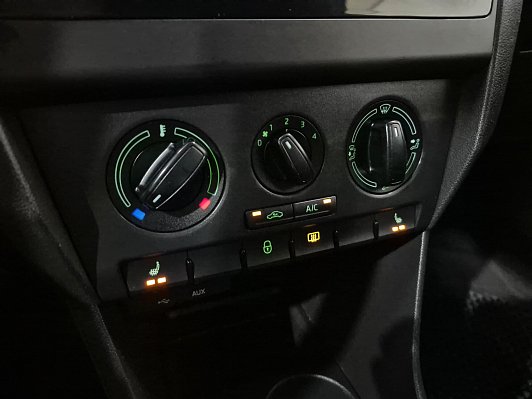 Skoda Rapid Ambition, 2015 года, пробег 134170 км