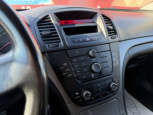 Opel Insignia Essentia, 2013 года, пробег 236001 км