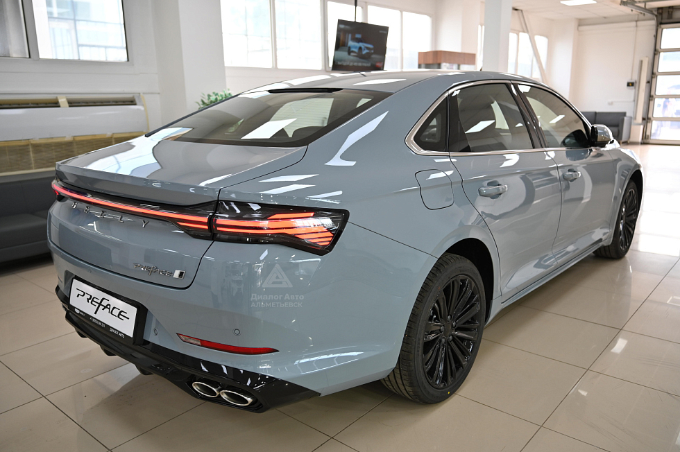 Geely Preface Флагман, серый