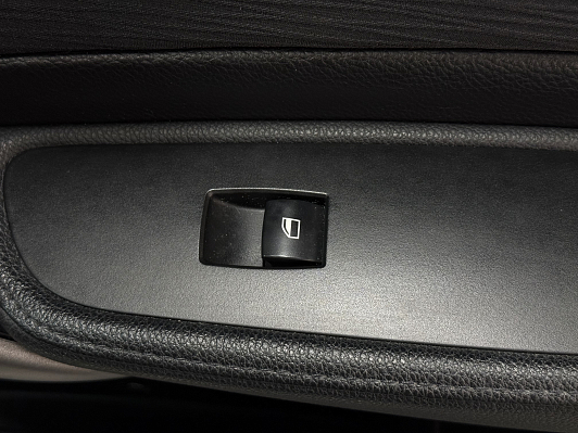 BMW 1 серии, 2009 года, пробег 269000 км