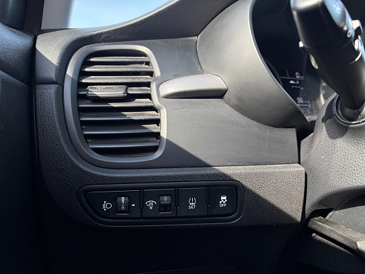 Kia Rio, 2019 года, пробег 91000 км