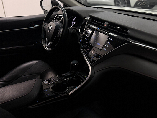 Toyota Camry S-Edition, 2020 года, пробег 80000 км