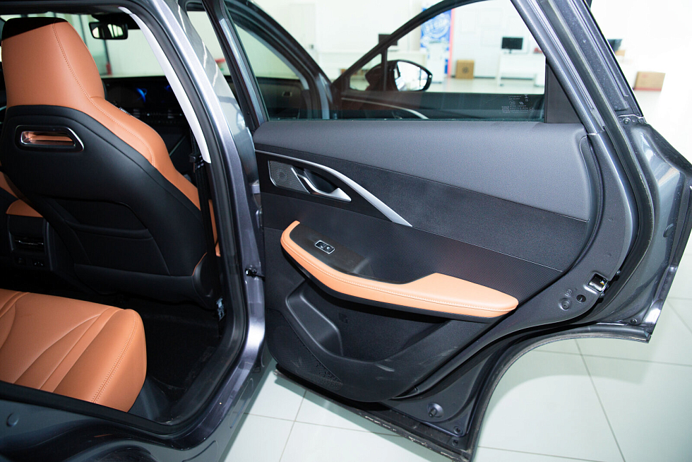 Omoda C5 Fun, серый