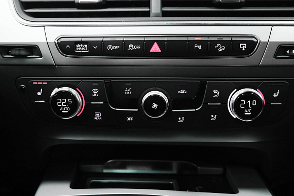 Audi Q7 Business, 2016 года, пробег 171356 км