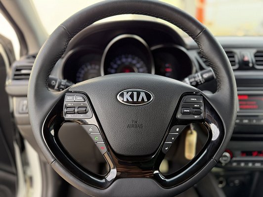 Kia Rio Prestige, 2015 года, пробег 168000 км