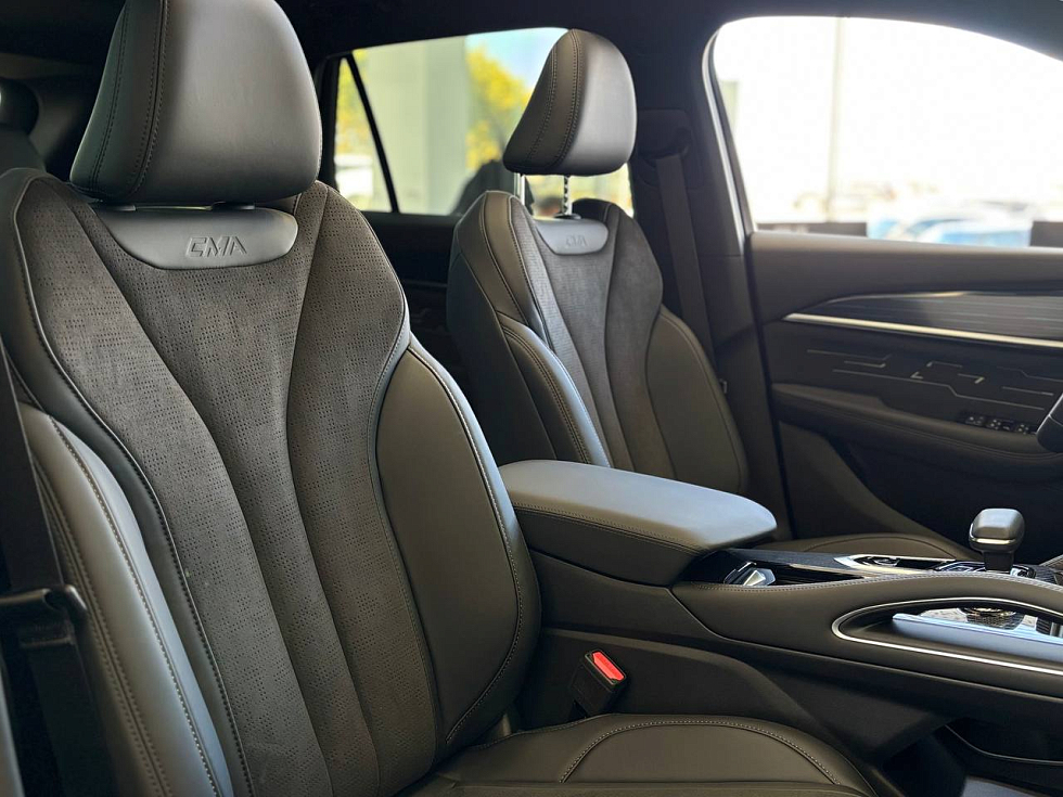 Geely Monjaro Exclusive, серый